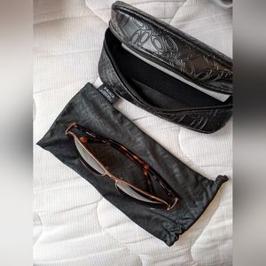 Oakley aviator sunglasses